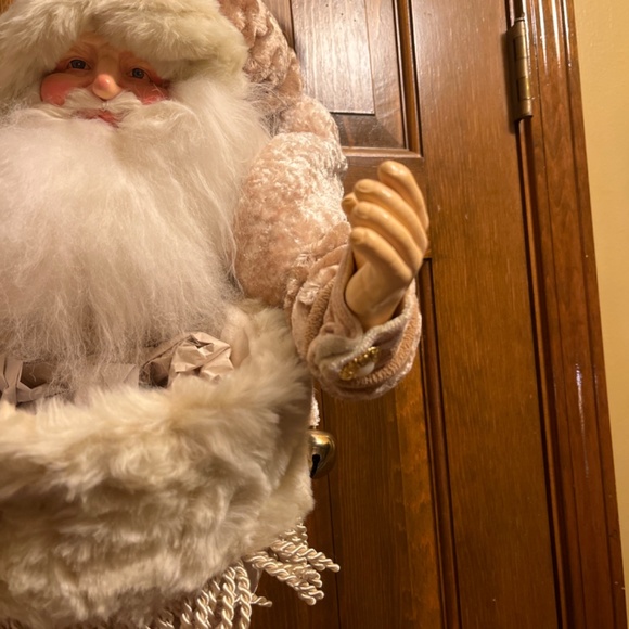 Amazing and Beautiful Oversized Mark Robert’s Santa Head Stocking. New. - Picture 3 of 16